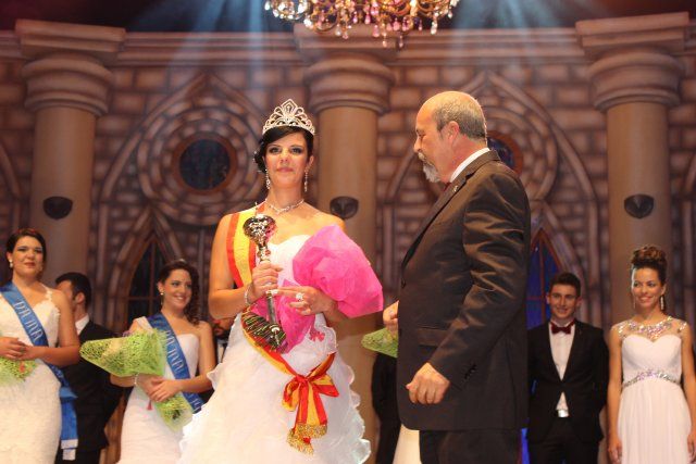 Elena Pérez se proclama Reina de las Fiestas Patronales 2014