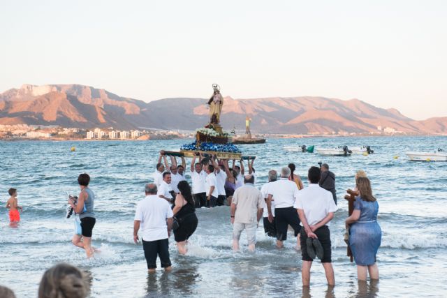 El barco 'Los Alonsos' portará la imagen de la Virgen del Carmen en la procesión marinera