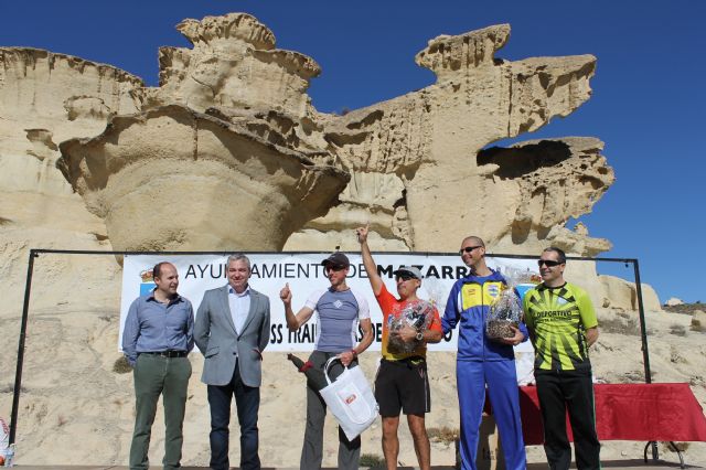 Juanjo Larrotcha y María del Mar Alonso se imponen en el I Cross-Trail 'Calas de Bolnuevo'