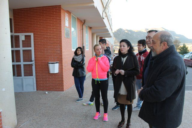 Los alumnos del IES Felipe II celebran su semana cultural con el lema 'Salvemos el planeta'