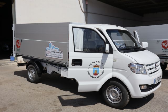 El ayuntamiento de Mazarrón adquiere dos nuevos camiones eléctricos para ampliar su parque de vehículos