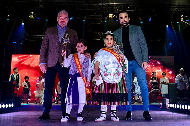 Rosa Piedad y Aitor Valverde coronados Reina y Míster Infantil en las Fiestas Patronales 2023 de Mazarrón