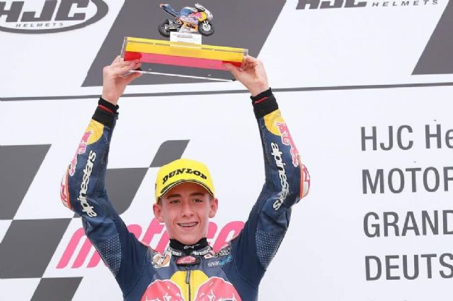 El mazarronero Pedro Acosta vuelve a pisar rueda en el campeonato de Moto3 con el Team Foundation 77