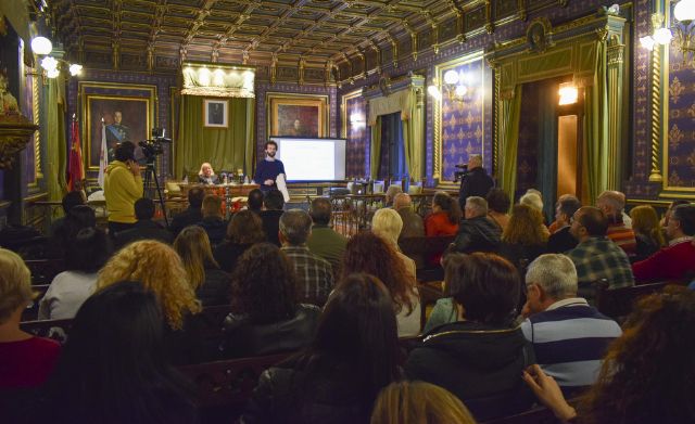 Presentada a comerciantes y hosteleros la marca 'aMazarrón'