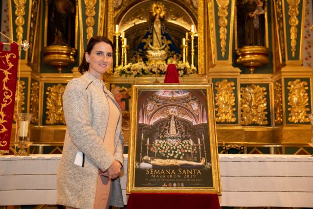 Presentados el cartel y la revista de la Semana Santa de Mazarrón