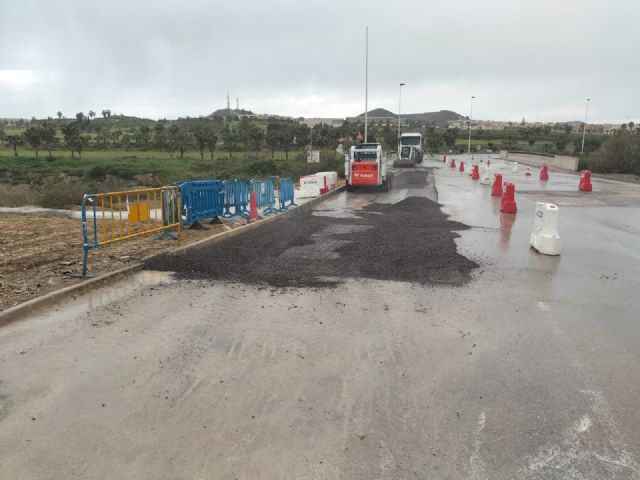 Reparado el puente de la avenida de los Covachos en Camposol