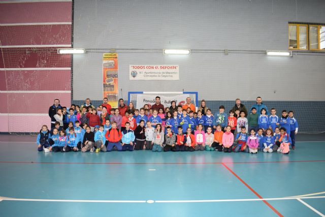 Los equipos benjamines de la Cañadica y Miguel Delibes disputarán la fase regional de 'jugando al atletismo'