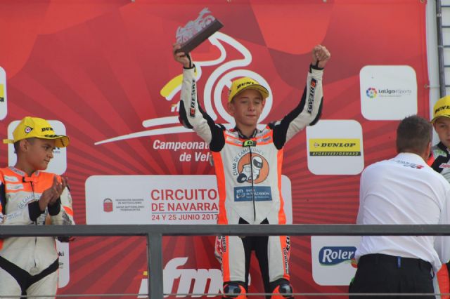 Pedro Acosta se afianza en el liderato de premoto3 tras su nuevo triunfo en Navarra