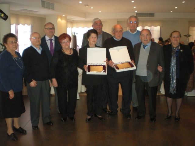 El Club de Pensionistas y Jubilados homenajea a José Jiménez y Lucía Fernández como socios de mayor edad
