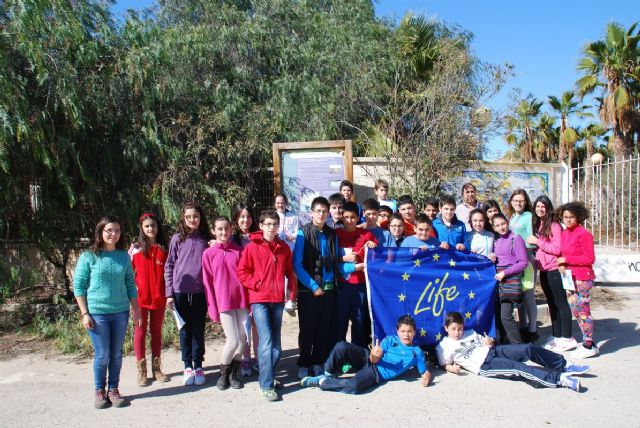 Los escolares de Mazarrón continúan aprendiendo sobre la malvasía cabeciblanca y su conservación