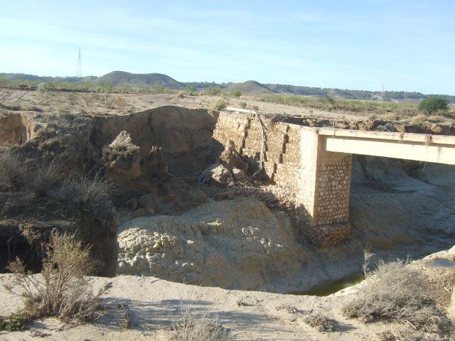 Agricultura inicia las obras del puente de Cañada de Romero afectado por la riada de 2012