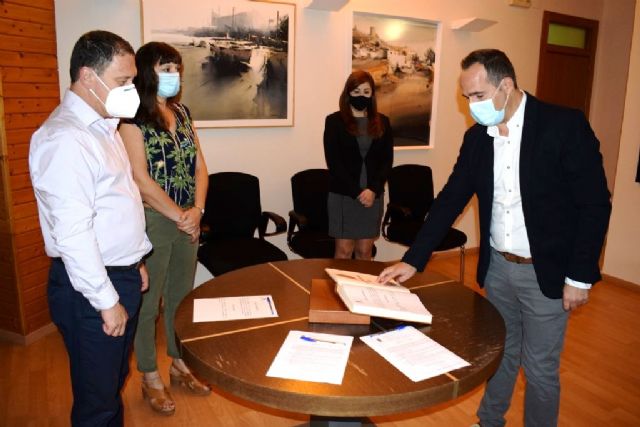 Dos nuevos Técnicos de Administración General toman posesión de sus puestos en el Ayuntamiento de Mazarrón