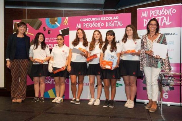 Alumnas del colegio siglo XXI son premiadas en el concurso 'Mi periódico digital'