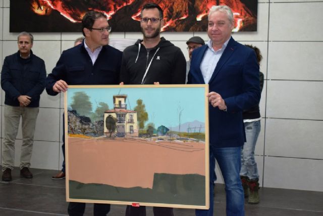 Eduardo Gómez gana el premio 'Domingo Valdivieso' con un cuadro sobre la Casa Solariega de la Cañadica