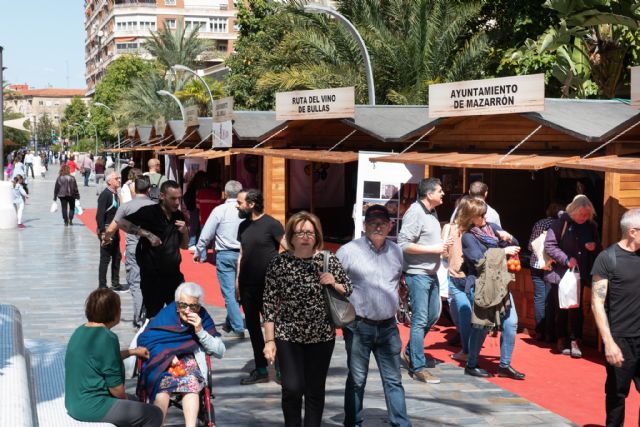 Un stand proyecta el potencial turístico de Mazarrón en las Fiestas de Primavera de Murcia