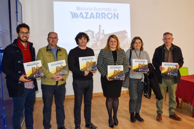 La 'Historia ilustrada de Mazarrón' relata de forma didáctica los acontecimientos que marcaron el devenir del municipio