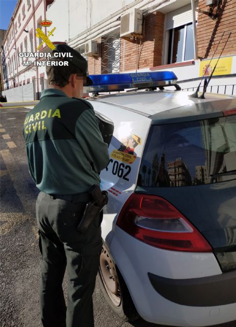La Guardia Civil detiene en Mazarrón a una mujer dedicada a cometer robos