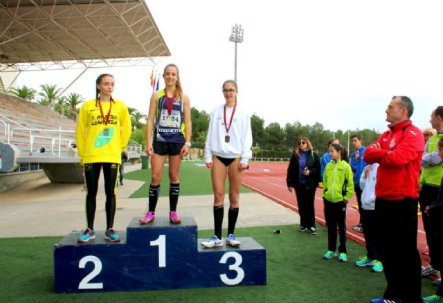 Oro para la mazarronera Miriam Sánchez en salto de longitud en la final regional cadete de atletismo