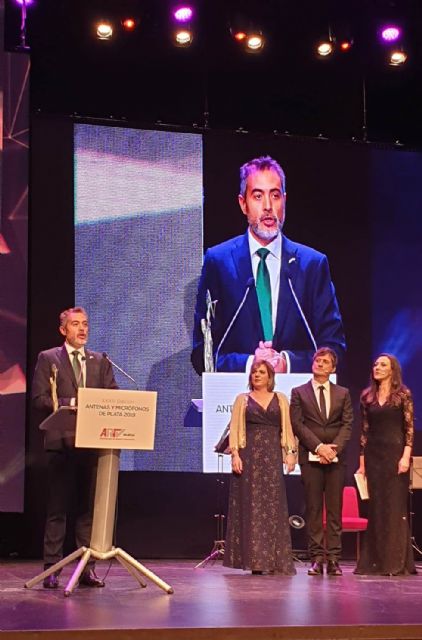 Juan Alfonso Cervantes premiado con la Antena de Plata a profesional de la Televisón de la ARTV de Murcia
