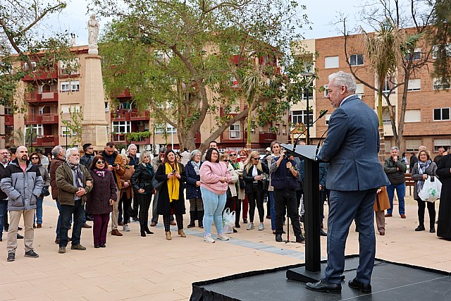 El Alcalde de Mazarrón inaugura el Jardín de la Purísima
