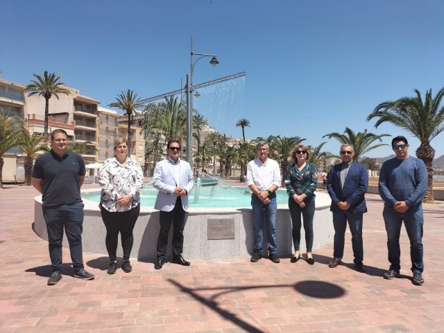 Inaugurada la nueva fuente del paseo marítimo de Puerto de Mazarrón