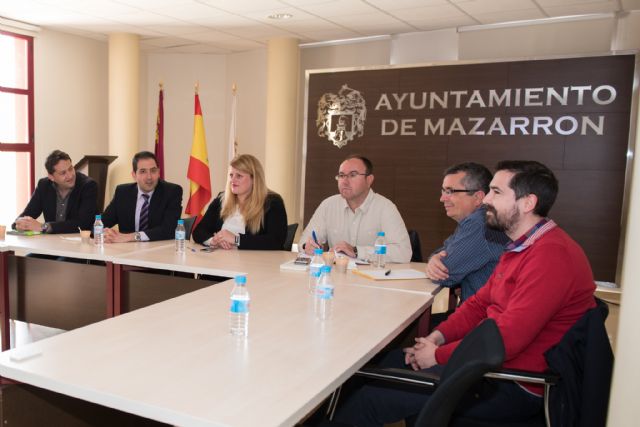 El director de la Agencia Tributaria se re úne con la alcaldesa de Mazarrón