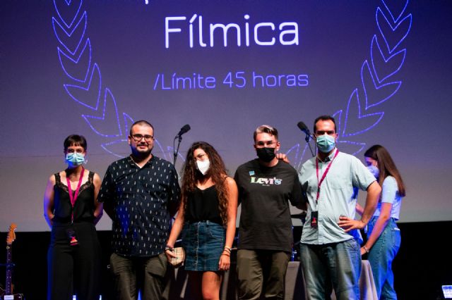 Twin Freaks gana la IV edición del Festival Supervivencia Fílmica con el cortometraje alcanzar el vórtice
