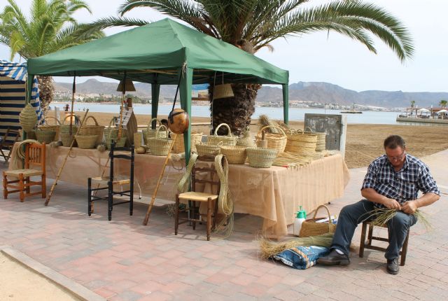 25 artesanos mostrarán sus creaciones este sábado en Puerto de Mazarrón