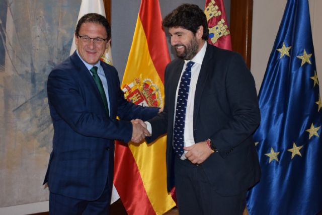 El alcalde de Mazarrón expone al presidente del gobierno regional las prioridades para el municipio