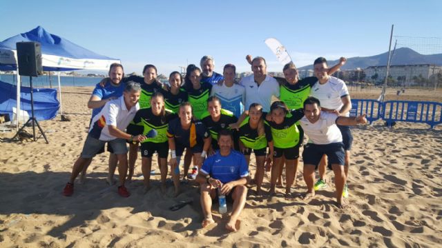 El Bala Azul femenino se proclama campeón de la primera liga nacional de fútbol playa