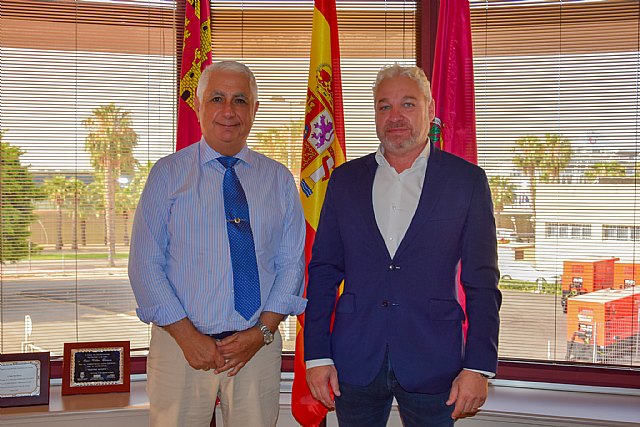 El alcalde de Mazarrón y el capitán marítimo de Cartagena apuestan por el desarrollo portuario del municipio
