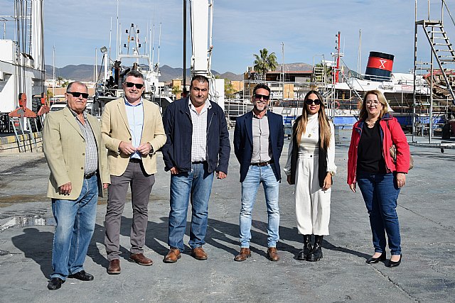 La concejal de Puerto de Mazarrón y Pesca y el director general de Litoral y Puertos buscan unir esfuerzos para potenciar el puerto pesquero