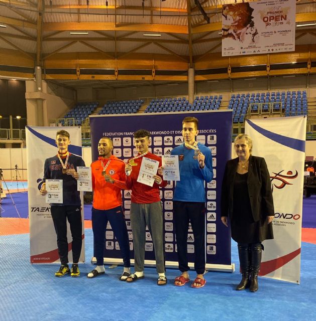 El Club Taekwondo Mazarrón brilla a bronce en el Open Internacional de París