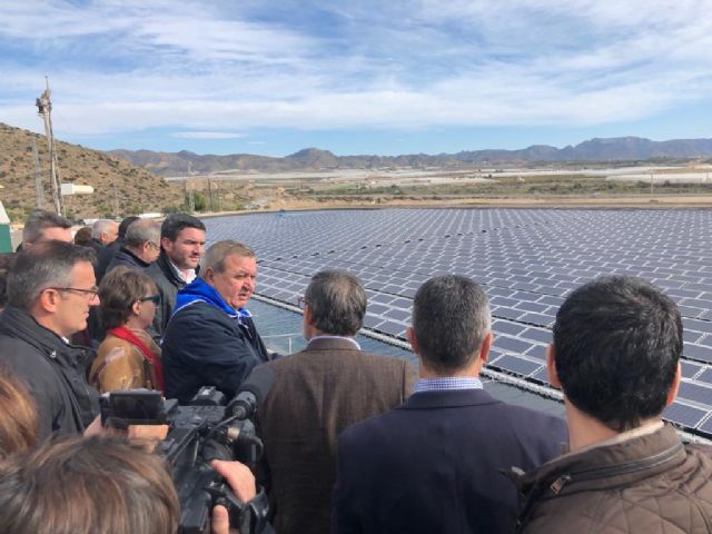 La CRM instala una innovadora planta solar fotovoltaica en su desaladora 'Virgen del Milagro'