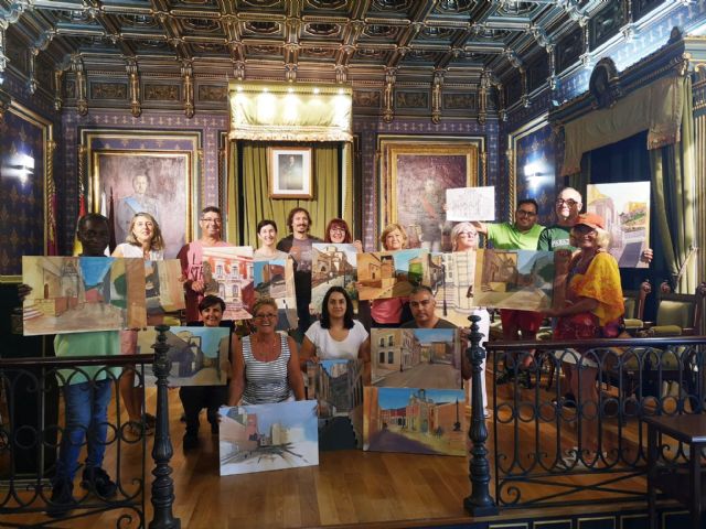 El taller de pintura de Daniel Parra reúne en Mazarrón a una quincena de participantes de Murcia y Alicante