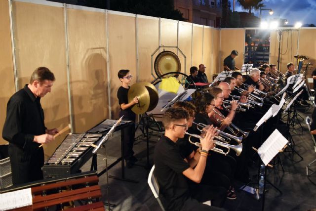 La Banda de Música de Mazarrón cosecha un gran éxito en los 'V veranos musicales'
