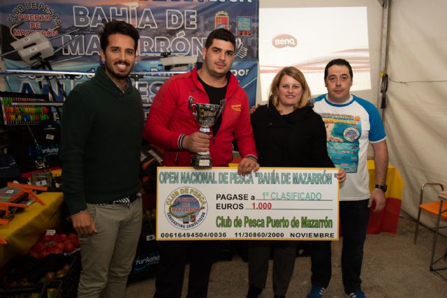 Pedro José Navarro del Club Todomar de Elche logró el primer premio en el XIV Open de Pesca Bahía de Mazarrón