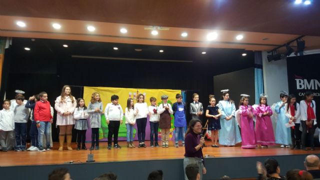 El grupo de teatro del CEIP Infanta Leonor escenifica en Murcia su obra de navidad