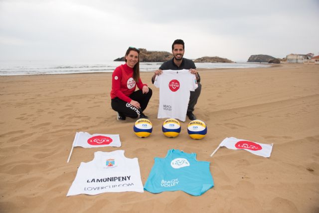 La Beach Volley Lover Cup cita en la playa de la Reya a cerca de 200 participantes