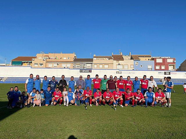 Partido de veteranos entre el Bala Azul y el Mazarrón FC