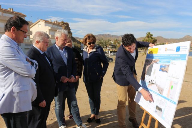 Vélez anuncia una inversión de 2,6 millones de euros para la construcción del paseo marítimo de El Alamillo en el Puerto de Mazarrón