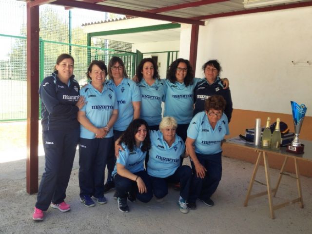 El equipo femenino de petanca de Puerto de Mazarrón se proclama campeón regional