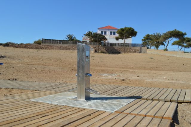 Servicios del litoral renueva instalaciones en las playas